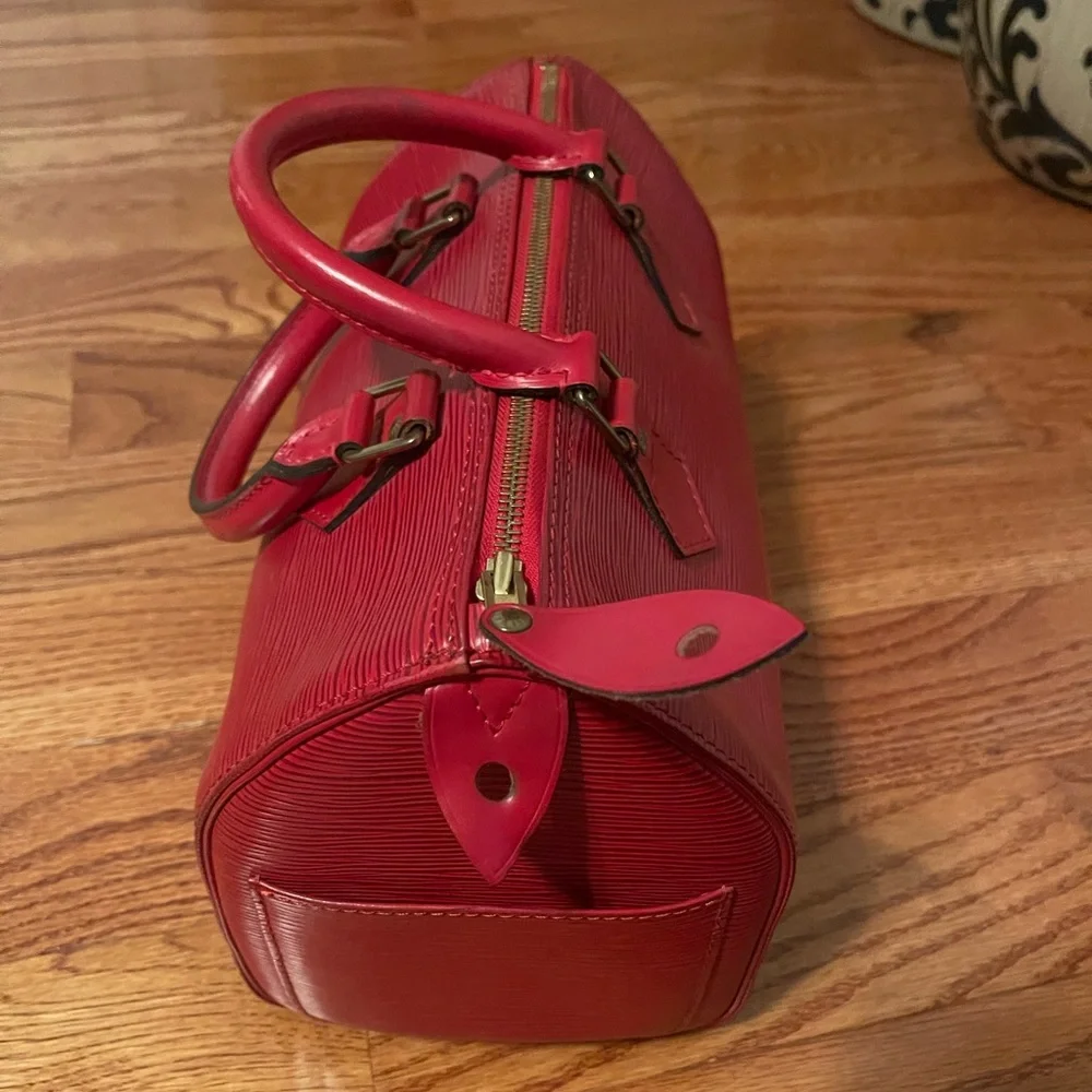 Vintage Louis Vuitton Red EPI‎ Speedy 25